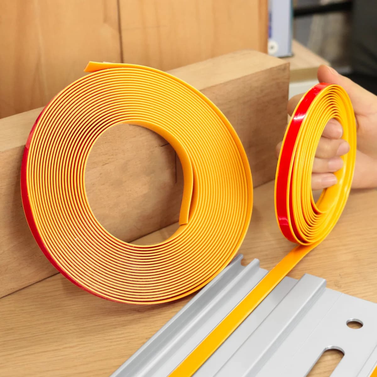 Tira Protectora Antivirutas Transparente de 10mm, Rollo de 4/8m
